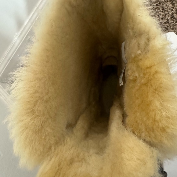 Ugg Bailey Bow Talls - Picture 5 of 7